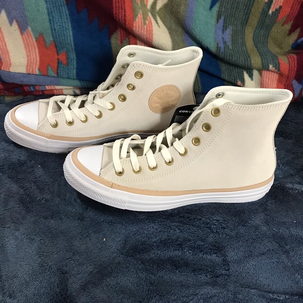 Converse suede leather men’s 8 women’s 10 NIB